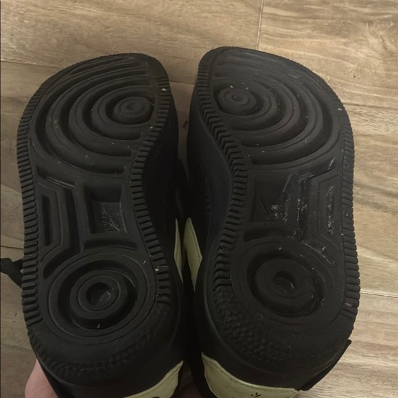 Nike Air Force 1 Jester Black Pale Yellow Green Swoosh Platform Sneakers Size 7 - Picture 6 of 9